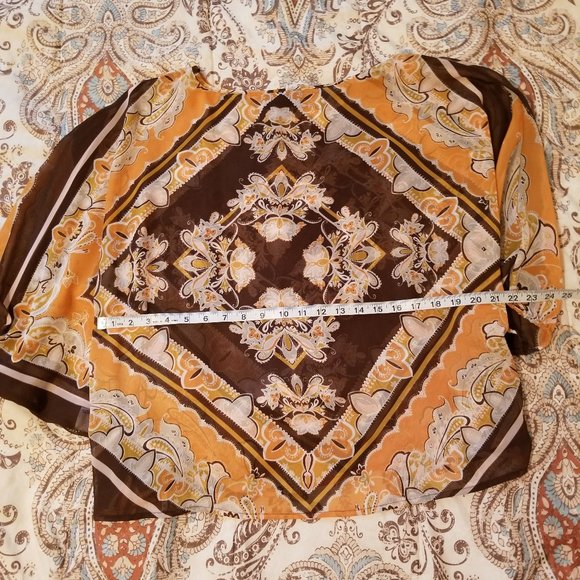 Patterned Top - Picture 3 of 3